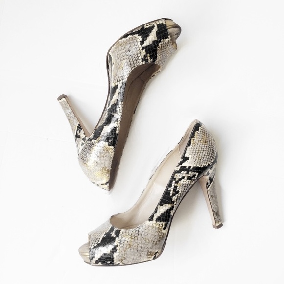 Snake print heels by Kate Spade. Never worn! - Picture 5 of 5